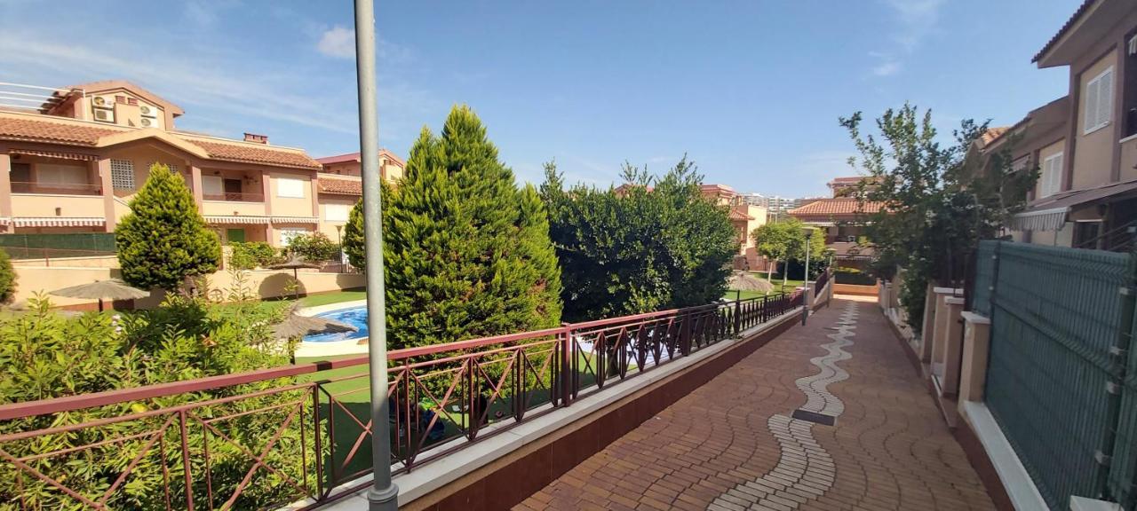 فيلا Adosado Con Piscina Y Terraza A 700M De La Playa غران ألاكانت المظهر الخارجي الصورة